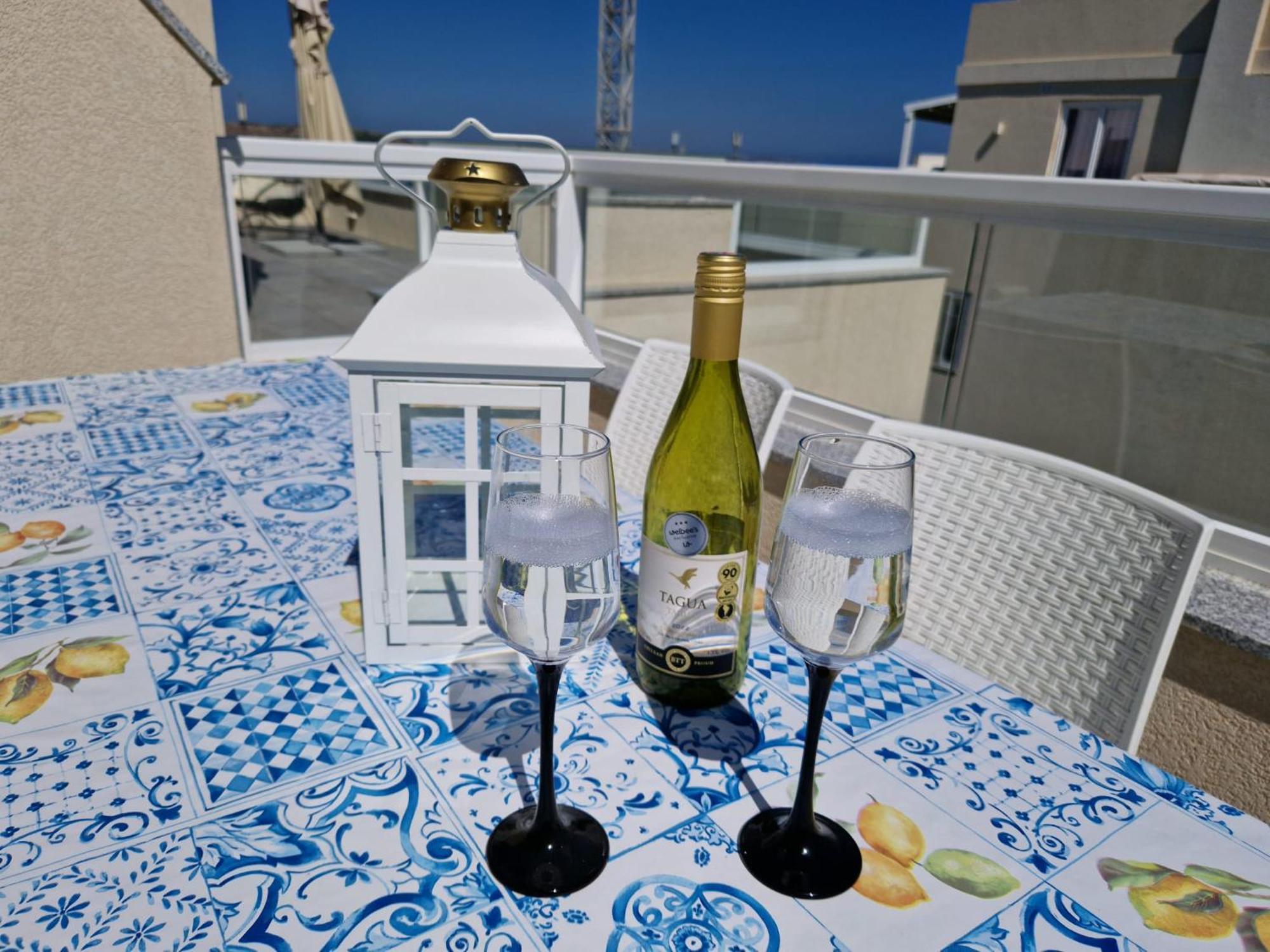Sea View New Penthouse Terrace & Garage Parking Apartment St. Paul's Bay Exterior photo