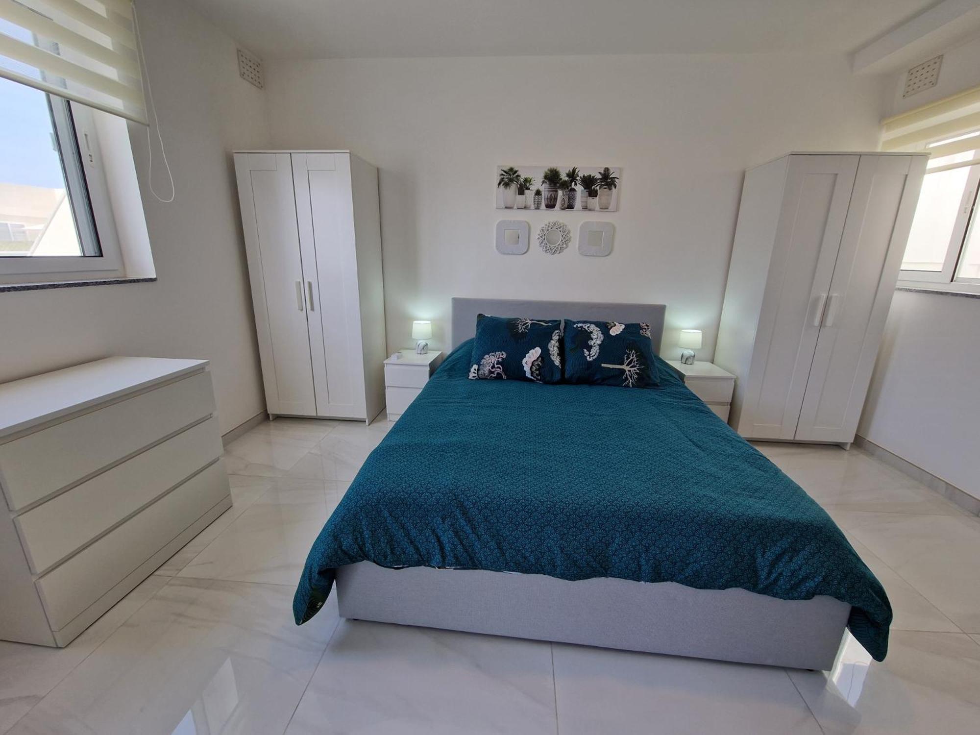 Sea View New Penthouse Terrace & Garage Parking Apartment St. Paul's Bay Exterior photo