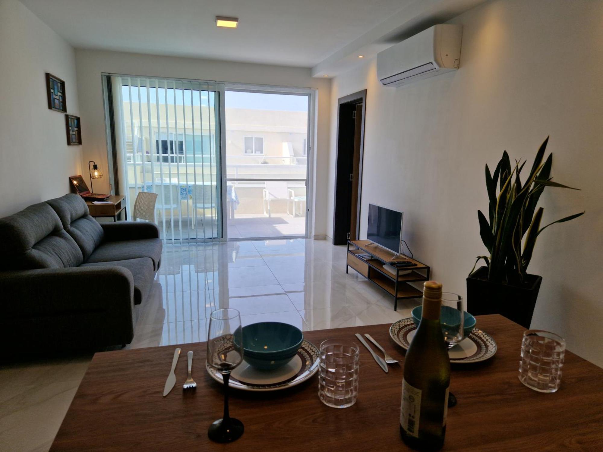Sea View New Penthouse Terrace & Garage Parking Apartment St. Paul's Bay Exterior photo