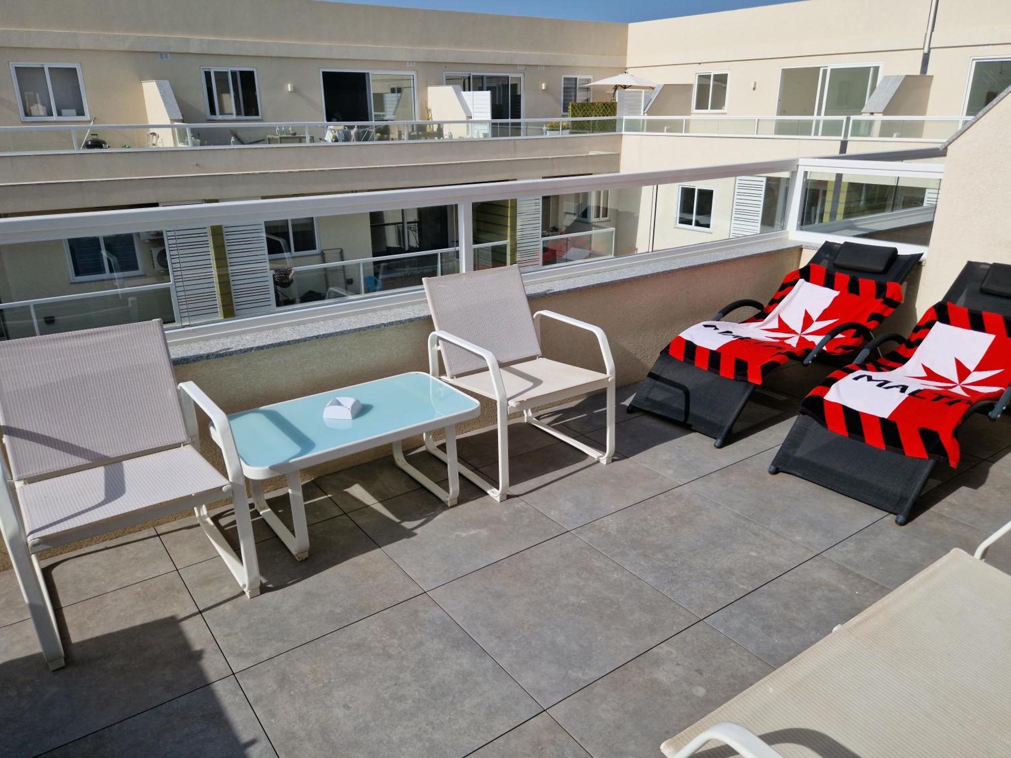 Sea View New Penthouse Terrace & Garage Parking Apartment St. Paul's Bay Exterior photo