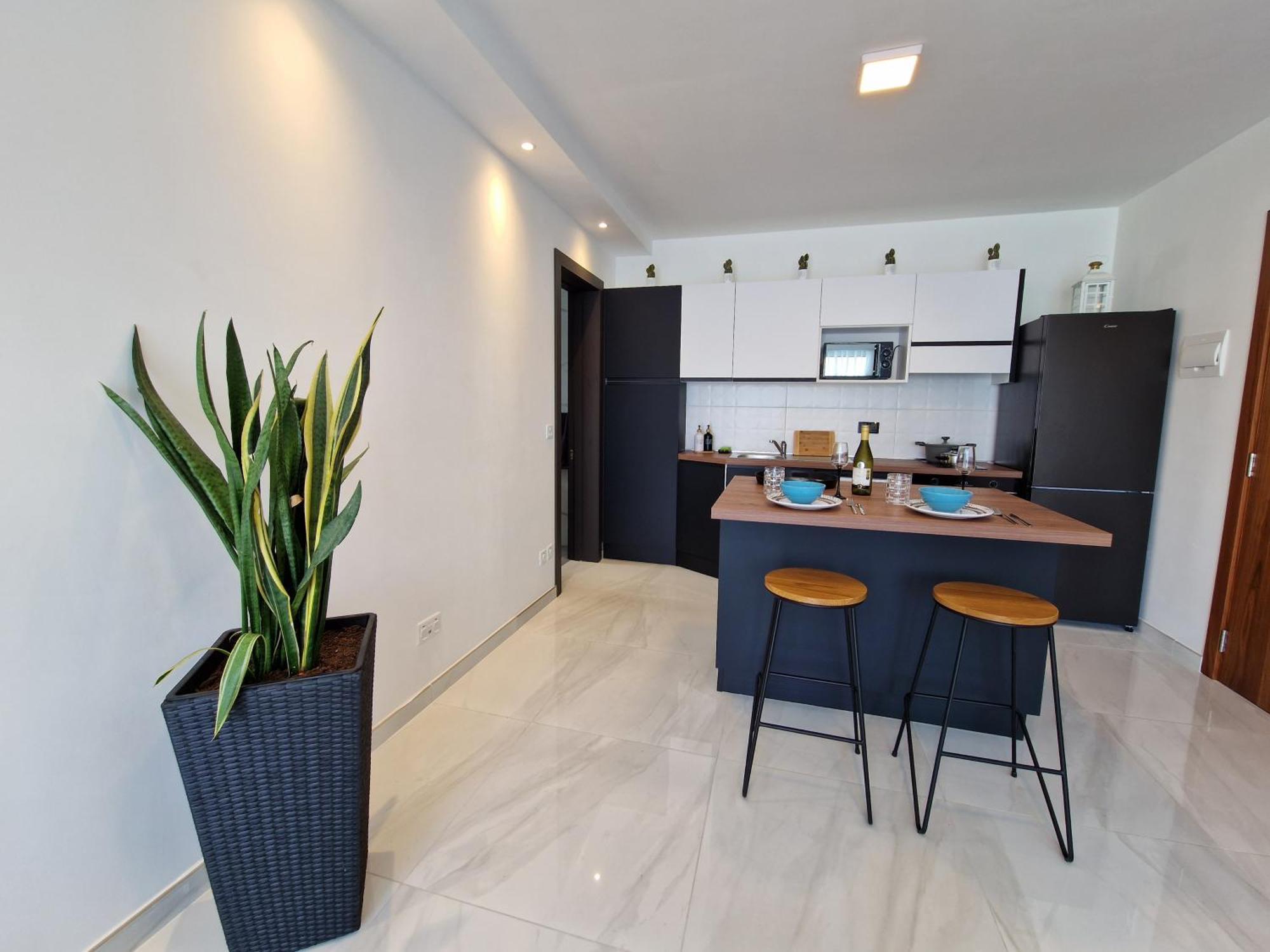 Sea View New Penthouse Terrace & Garage Parking Apartment St. Paul's Bay Exterior photo